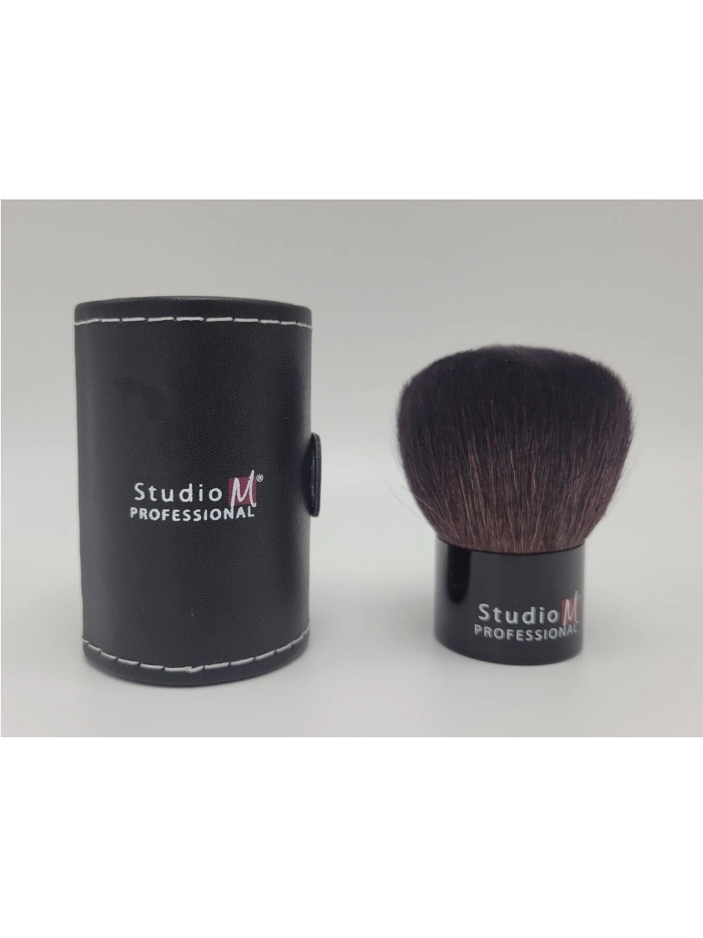 Studio M Black Kabuki Brush with Matching Travel Case